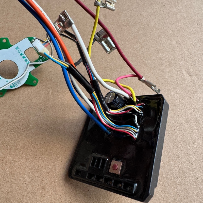 オリジナルコントローラー 620564-4 マキタ DC 1 - Power Key Tools のレビューと価格
