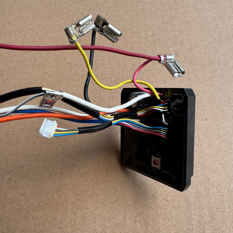 オリジナルコントローラー 620564-4 マキタ DC 1 - Power Key Tools のレビューと価格